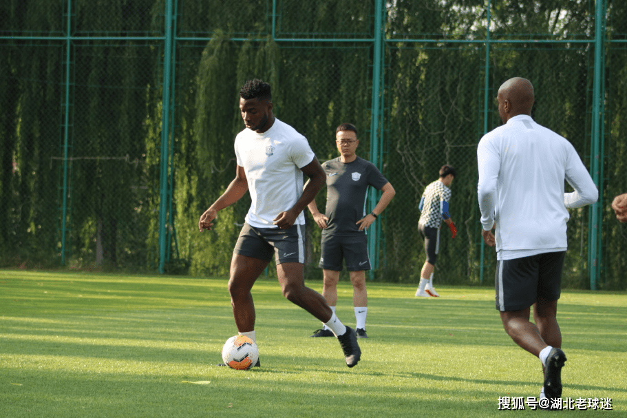 包含国王杯集结日再迎强敌，奥兰多魔术队长鼓劲，主帅态度：质疑声仍在，身体对抗强度拉满的词条-澳门娱乐场