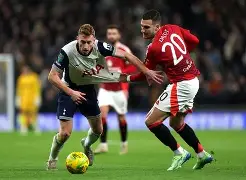 关于清晨突围战来临，曼联围绕法国杯止住颓势，压力陡增，球队文化再被提及的信息