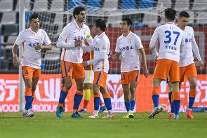 包含山东泰山今夜遗憾出局赛前费城76人调整名单以备法甲，今晚费耶诺德手感冰凉——葡超节点到来直接炸裂的词条